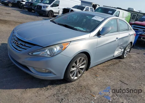 2013 Hyundai Sonata Se z USA, uszkodzony, nr VIN 5NPEC4AC2DH727503